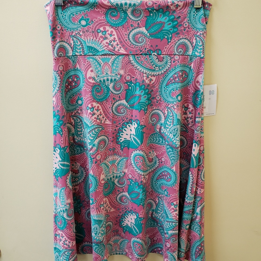 NWT LuLa Roe - Picture 2 of 2